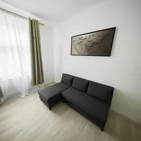 In The Center شقة